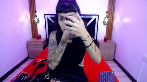 Snapshot of atenea_420 chatting on March 2026 01:02:01 PM COLOMBIA online show from March 2026 01:02:01 PM