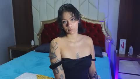 Snapshot of atenea_sky_ chatting on October 2025 04:28:01 PM Athenea sky  online show from October 2025 04:28:01 PM