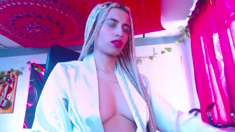 Atenea online show from October 2025 02:02:01 PM