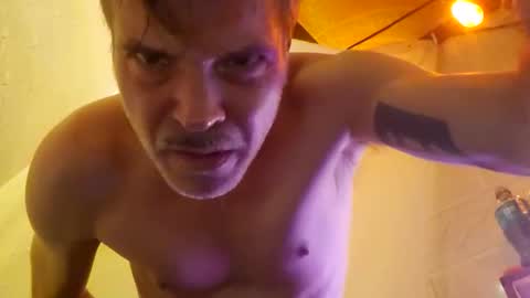 jonnyandrew online show from November 2025 04:12:01 AM