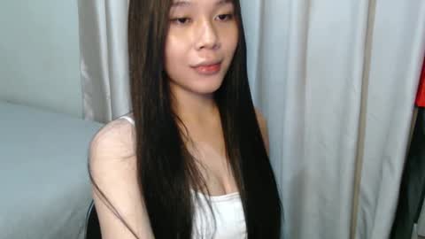 Snapshot of atheena_charm chatting on January 2025 07:10:01 PM Athena online show from January 2025 07:10:01 PM