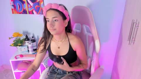 athenea__fox online show from November 2025 11:20:02 AM