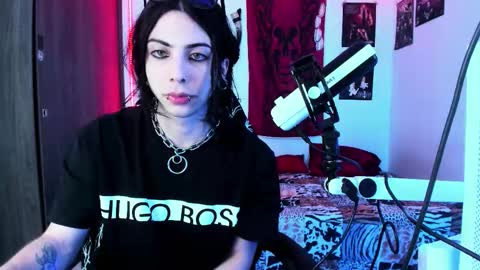 athenauwu online show from October 2025 06:31:01 AM