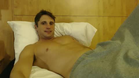 Snapshot of athleteguy55555 chatting on April 2026 09:39:01 PM tommycb55555 online show from April 2026 09:39:01 PM
