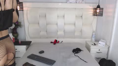 Snapshot of atley_dolly_ chatting on October 2025 09:44:01 PM ATLEY online show from October 2025 09:44:01 PM