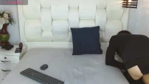 Snapshot of atley_dolly_ chatting on November 2025 09:28:01 PM ATLEY online show from November 2025 09:28:01 PM
