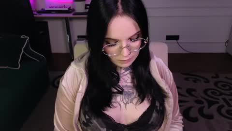 online every day between 10am-23pm online show from April 2026 07:45:01 AM