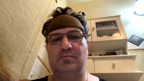 Snapshot of atozzzz chatting on October 2025 01:26:02 AM atozzzz online show from October 2025 01:26:02 AM