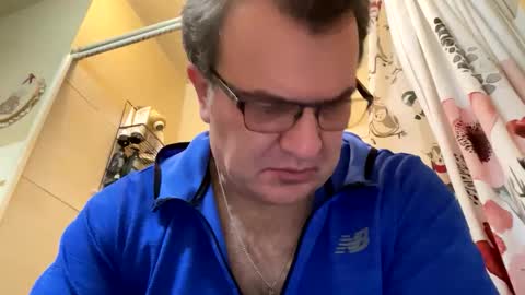 Snapshot of atozzzz chatting on November 2025 04:13:01 AM atozzzz online show from November 2025 04:13:01 AM