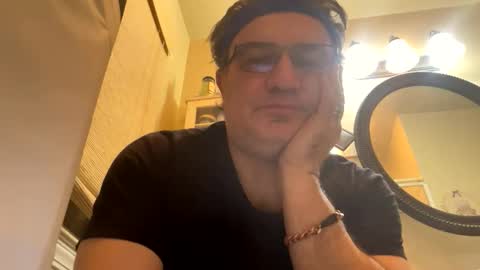 Snapshot of atozzzz chatting on December 2025 03:23:01 AM atozzzz online show from December 2025 03:23:01 AM