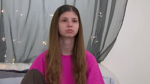 Snapshot of audreybarlow chatting on November 2025 06:23:01 AM Audrey online show from November 2025 06:23:01 AM