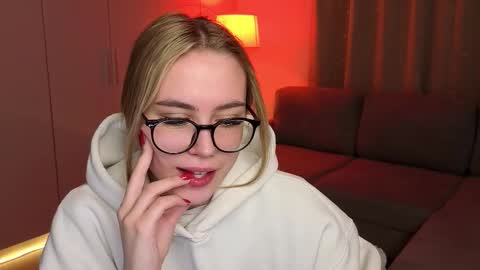 Snapshot of aurelia_voss chatting on February 2026 06:31:02 AM aurelia_voss online show from February 2026 06:31:02 AM