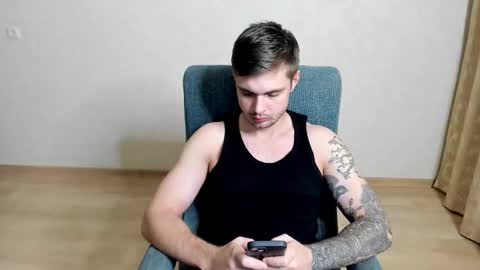 Snapshot of aurelius_x1 chatting on February 2026 10:39:02 PM Maks online show from February 2026 10:39:02 PM