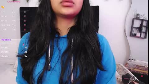 aurelynegp online show from September 2025 11:25:01 AM