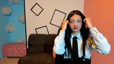 aurora online show from November 2025 02:49:02 PM