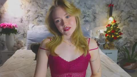 Snapshot of aurora_golden chatting on January 2026 08:45:01 PM Kate online show from January 2026 08:45:01 PM