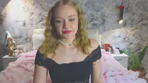 Snapshot of aurora_golden chatting on January 2026 04:54:02 PM Kate online show from January 2026 04:54:02 PM