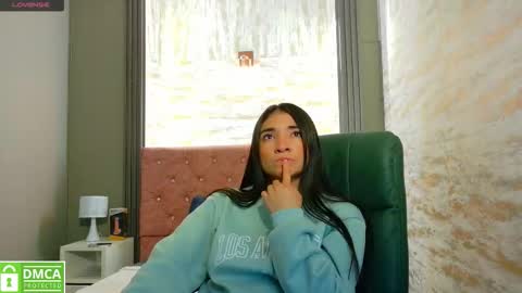 Aurora online show from September 2025 03:28:01 AM