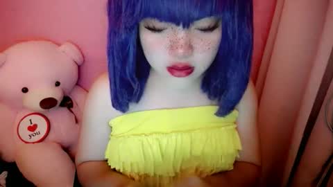 cute online show from May 2026 09:42:01 PM