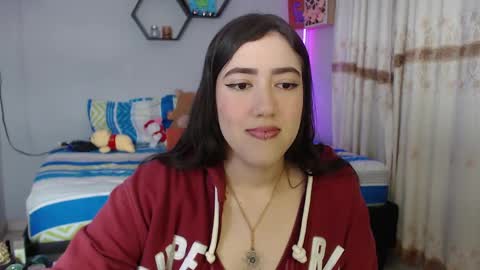 Snapshot of aurora_shy_ chatting on December 2024 05:00:01 PM Aurora online show from December 2024 05:00:01 PM