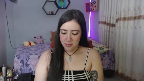 Snapshot of aurora_shy_ chatting on January 2025 07:49:02 AM Aurora online show from January 2025 07:49:02 AM