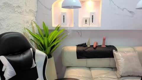 Snapshot of aurora_tp chatting on February 2026 01:59:02 AM AURORA online show from February 2026 01:59:02 AM