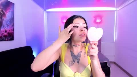 Aurora Diaz online show from October 2025 07:44:01 PM