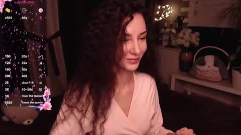 Aurora online show from February 2025 03:48:02 PM