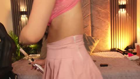 aurora online show from October 2025 08:05:01 PM