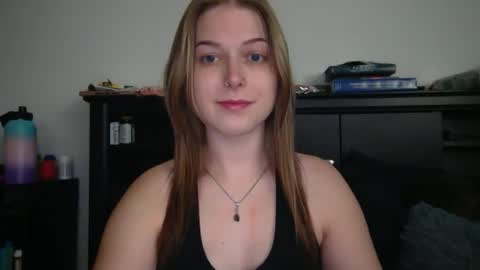 auroralightz1 online show from August 2026 08:11:01 PM