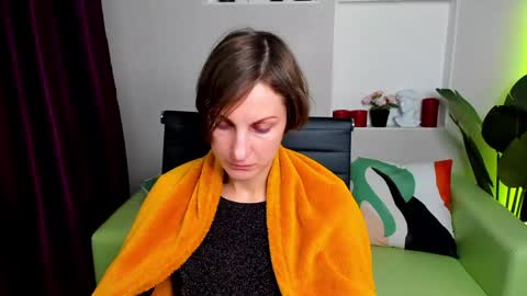 Snapshot of aurorascript chatting on December 2024 07:14:02 PM Aurora online show from December 2024 07:14:02 PM