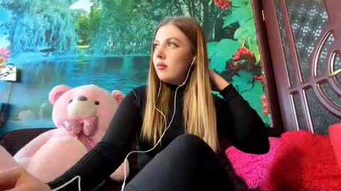 Elizabeth online show from February 2026 11:03:01 AM