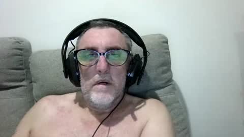 aussie_ozzie online show from June 2026 07:49:01 AM