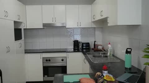 aussielulu online show from January 2026 01:22:02 AM