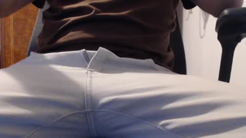 Snapshot of austin_breaker chatting on March 2026 06:11:01 PM austin_breaker online show from March 2026 06:11:01 PM