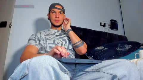 Snapshot of austin_curry chatting on June 2026 11:31:02 PM A online show from June 2026 11:31:02 PM