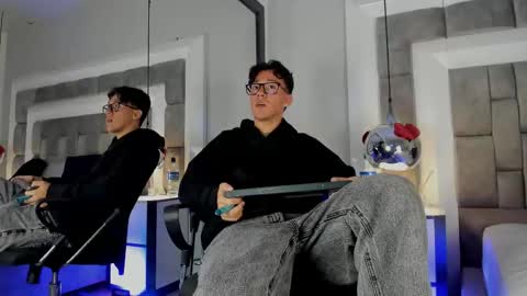 austinreeds online show from March 2026 12:12:02 PM