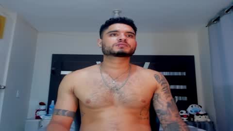 AustinTorres  online show from January 2025 02:43:02 AM