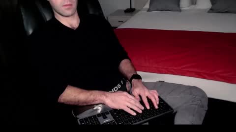 australopithas online show from October 2025 12:44:02 PM