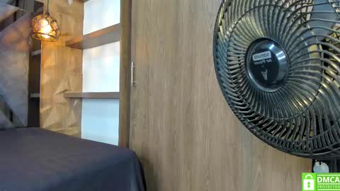 Snapshot of ava_bonny chatting on September 2025 04:03:01 AM ava_bonny online show from September 2025 04:03:01 AM