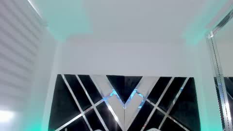 Snapshot of ava_fontana2 chatting on June 2026 08:04:01 PM Ava Fontana online show from June 2026 08:04:01 PM