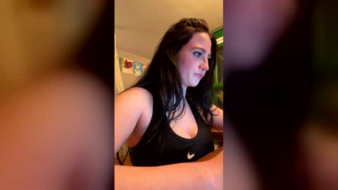 avallanchee online show from April 2026 04:49:02 AM