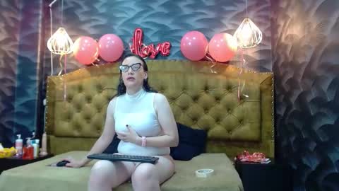 avanahomi online show from September 2025 10:59:02 AM