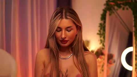 Carina online show from February 2025 04:46:02 AM