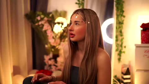 Carina online show from February 2025 10:18:02 PM