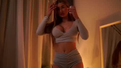 Carina online show from March 2025 02:09:02 AM