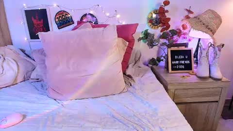 Sara    0n1y F4ns sara2786  online show from April 2026 03:58:01 PM