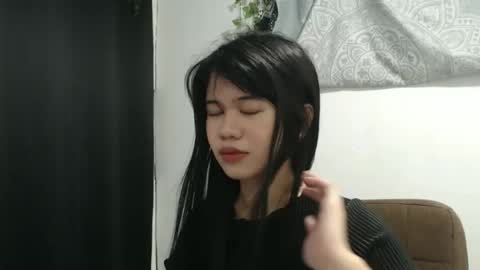ave_tt online show from December 2025 05:18:02 PM