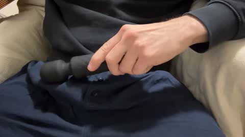 averageddaniel online show from October 2025 08:18:02 PM