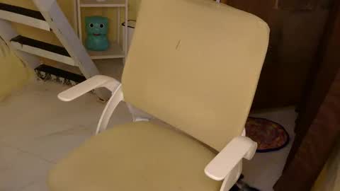 Rhian online show from October 2025 03:50:02 AM